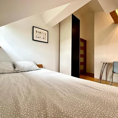 Przy Skm Wyscigi Homestay Sopot