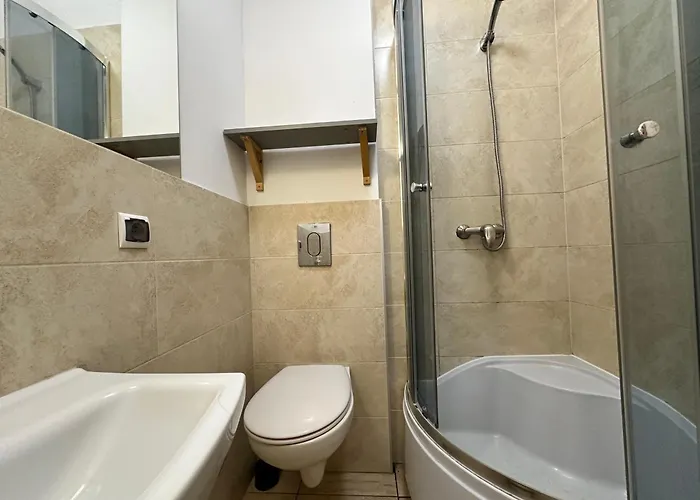 Przy Skm Wyscigi 民宿